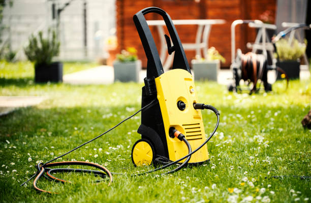 Professional Pressure Washing Services in Cheshire Village, CT